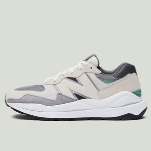 FIGS x New Balance 5740 Unisex Gray Shoes M 5.5/W 7